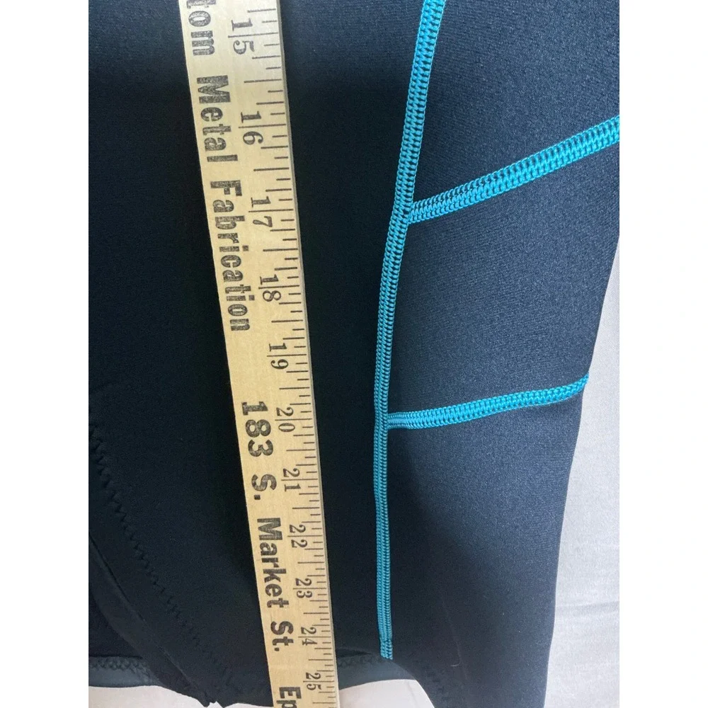 GoldFin Wetsuit Top Women 2XL Black 2mm Neoprene Front Zip Long Sleeve Excellent